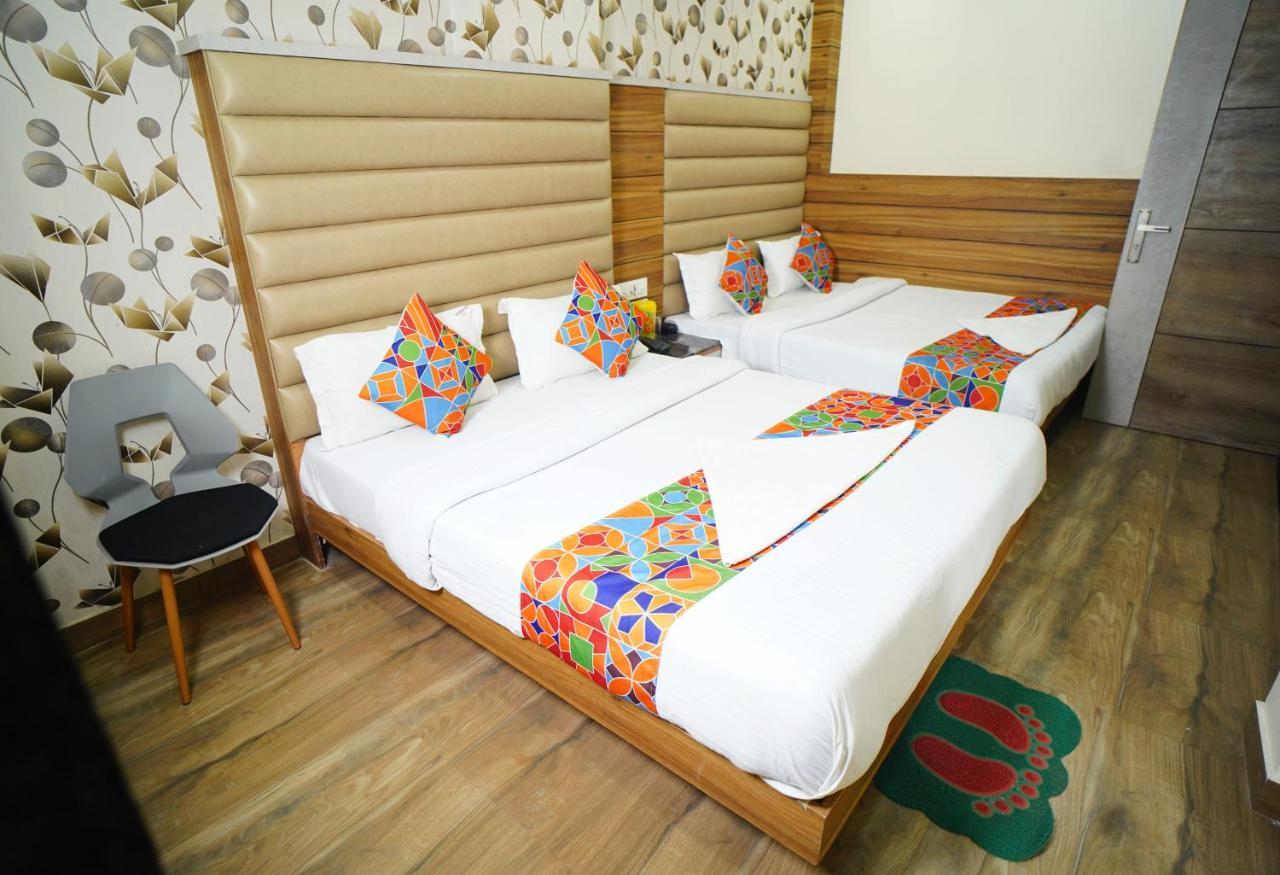 Hotel Delhi Darshan Deluxe-By Rsl Hospitality Нью-Делі Екстер'єр фото